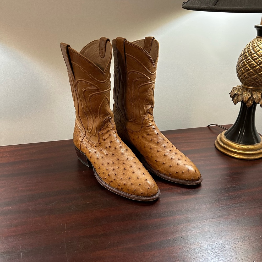 Tecovas Wyatt 11D Ostrich Boots